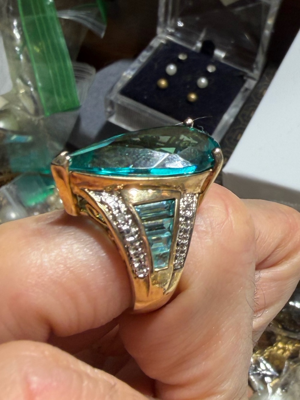 925 Sterling Silver Blue/Green Crystal Ring Size 5 - Picture 3 of 8